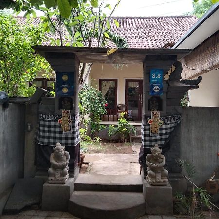 Pondok Aldi Hostel Amed Exterior foto