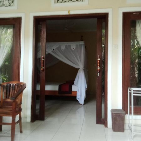 Pondok Aldi Hostel Amed Exterior foto