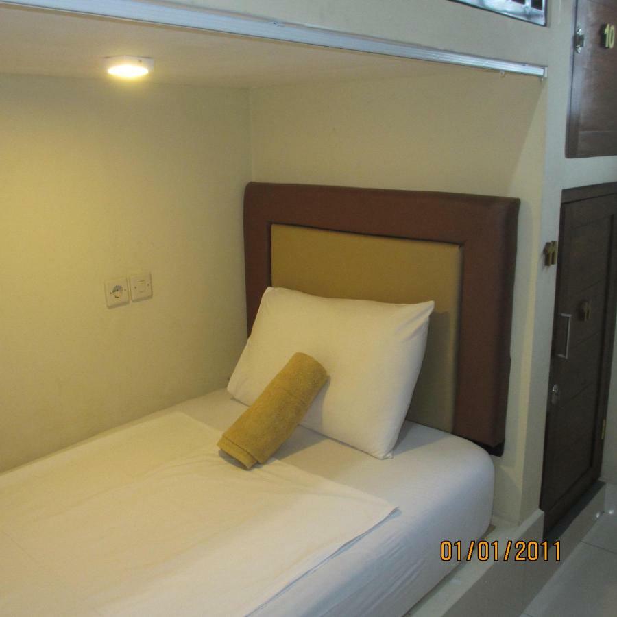 Pondok Aldi Hostel Amed Exterior foto