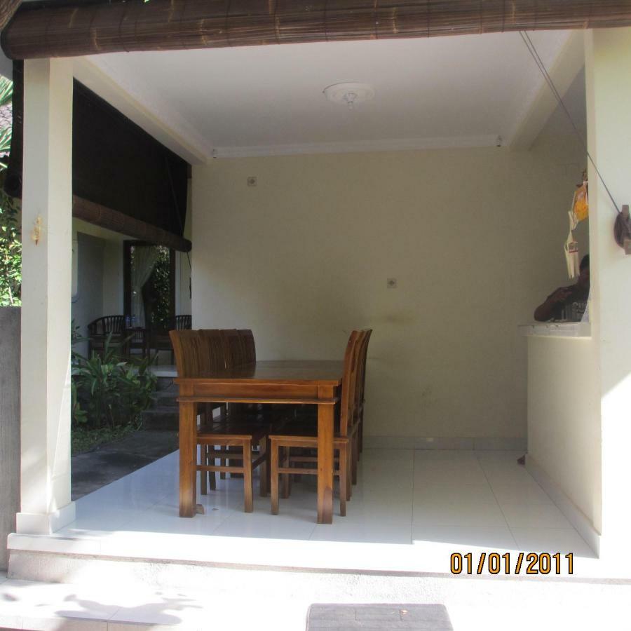 Pondok Aldi Hostel Amed Exterior foto