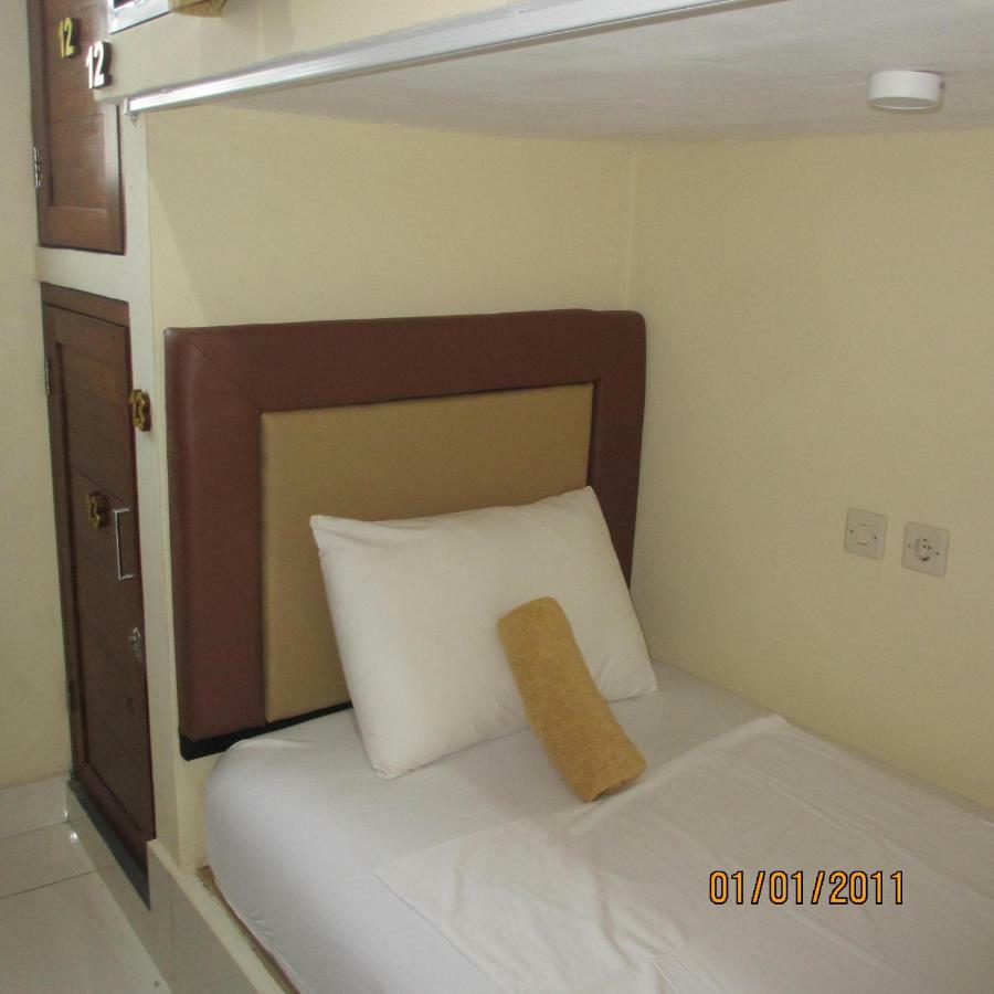 Pondok Aldi Hostel Amed Exterior foto
